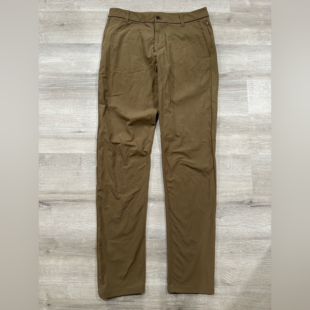 O33 Lululemon Commission Pant Classic Warpstreme Mens 31 X 32  Inseam Tan Casual